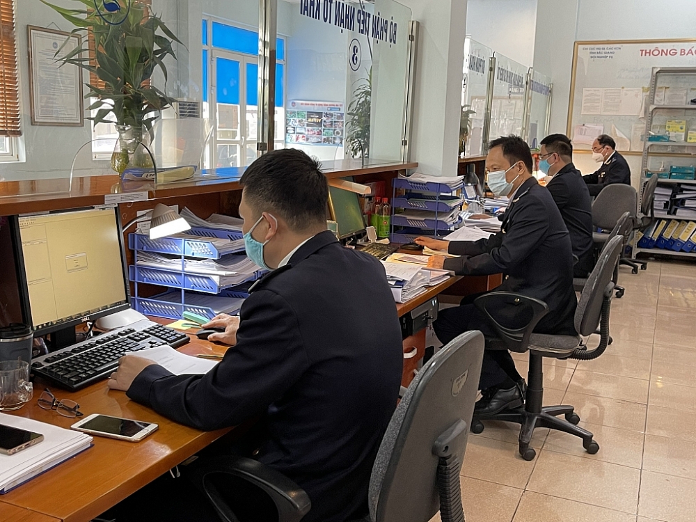 tong cuc hai quan ban hanh nhieu quyet dinh moi ve hoat dong kho ngoai quan
